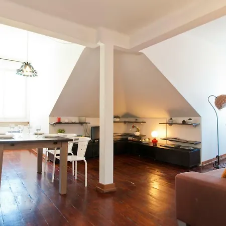 Apartment Casa Da Baixa, Renovated Beautiful 2 Bedroom Downtown